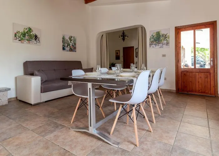 Βίλα Luisa - Your In Sardinia *